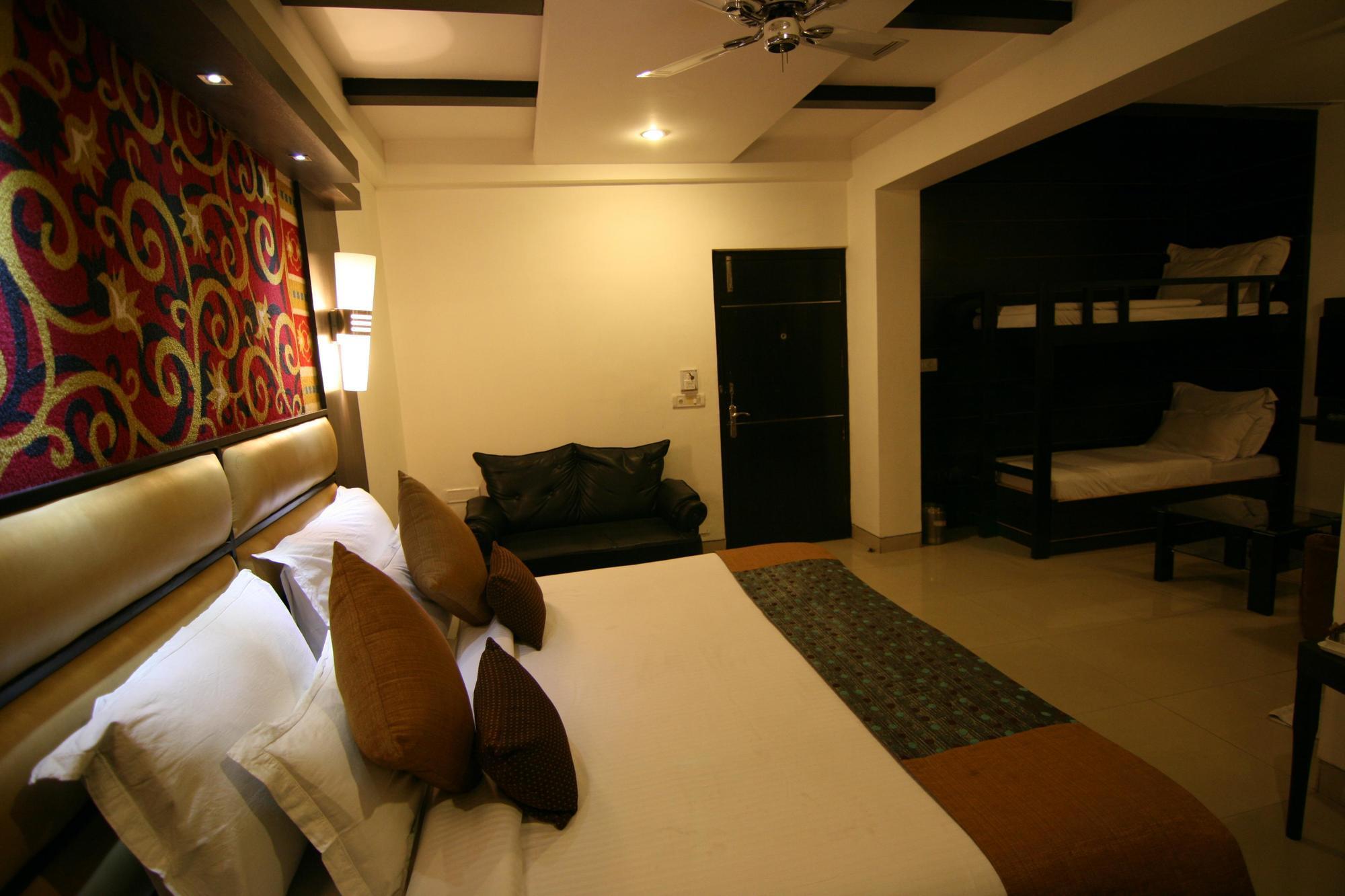 Hotel Sri Nanak Continental New Delhi Rom bilde